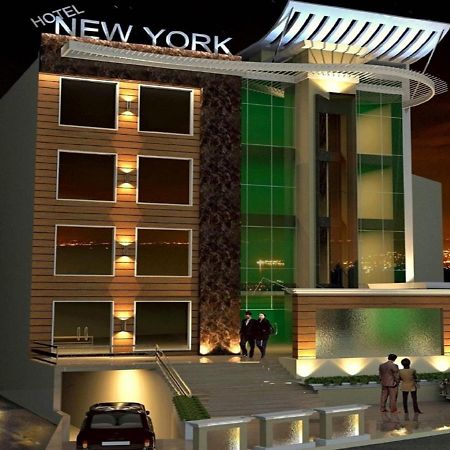 Hotel New York Plaza Una Una  Exterior photo